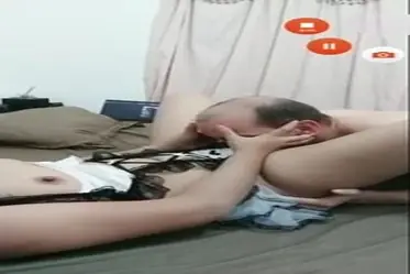 Bokep Live EMMM Sama Om Botak Room Streaming Show