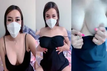 Live Show Rosalinda Pamer Belahan Mulus